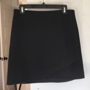 Loft above the knee skirt